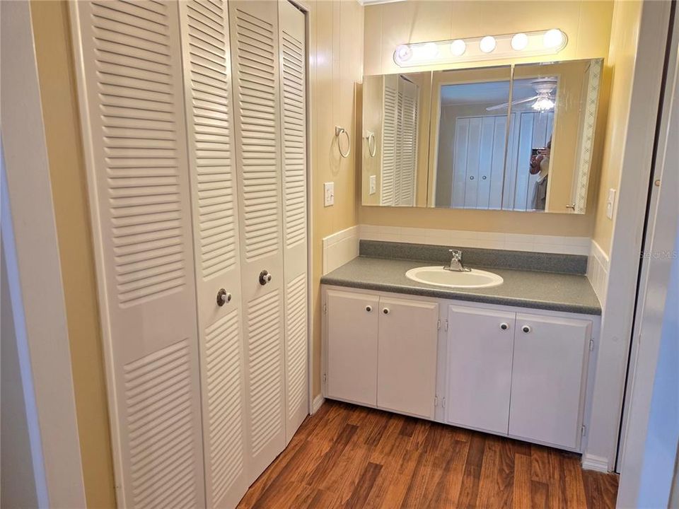 En Venta: $160,000 (2 camas, 2 baños, 1056 Pies cuadrados)