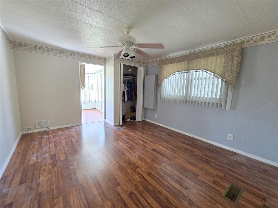 En Venta: $160,000 (2 camas, 2 baños, 1056 Pies cuadrados)