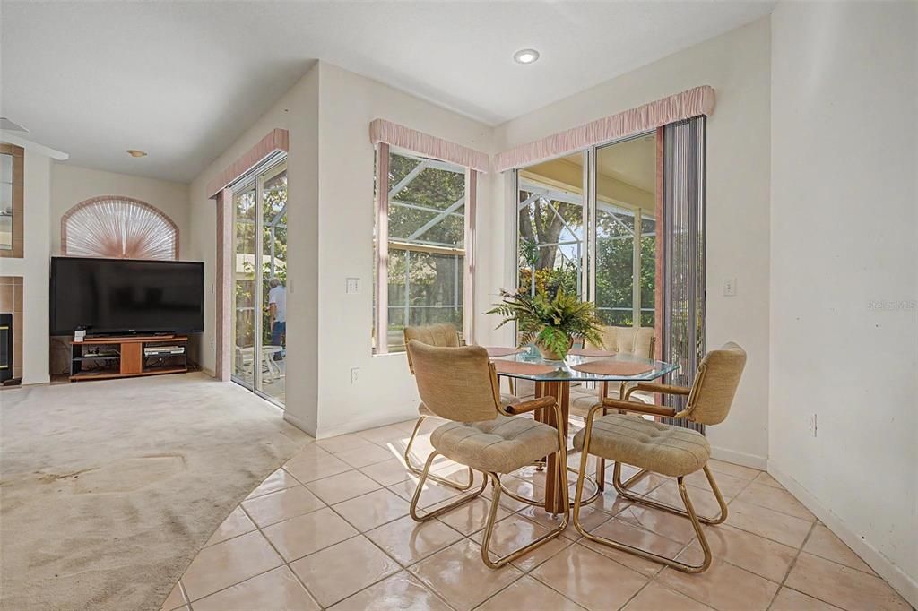 En Venta: $696,500 (3 camas, 2 baños, 1918 Pies cuadrados)