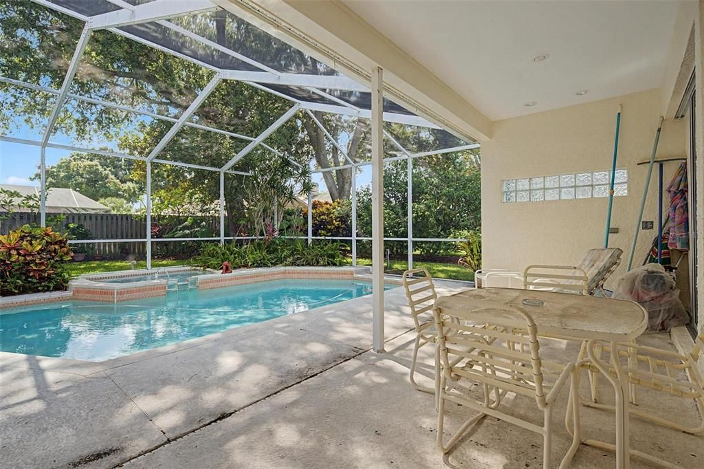 En Venta: $696,500 (3 camas, 2 baños, 1918 Pies cuadrados)