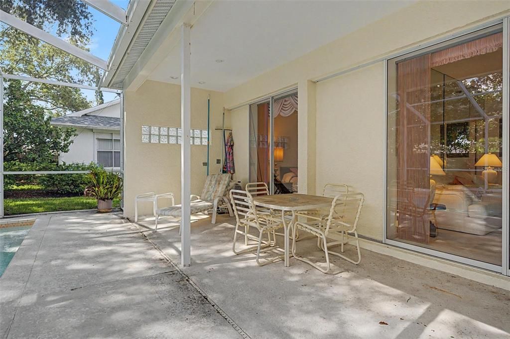 En Venta: $696,500 (3 camas, 2 baños, 1918 Pies cuadrados)