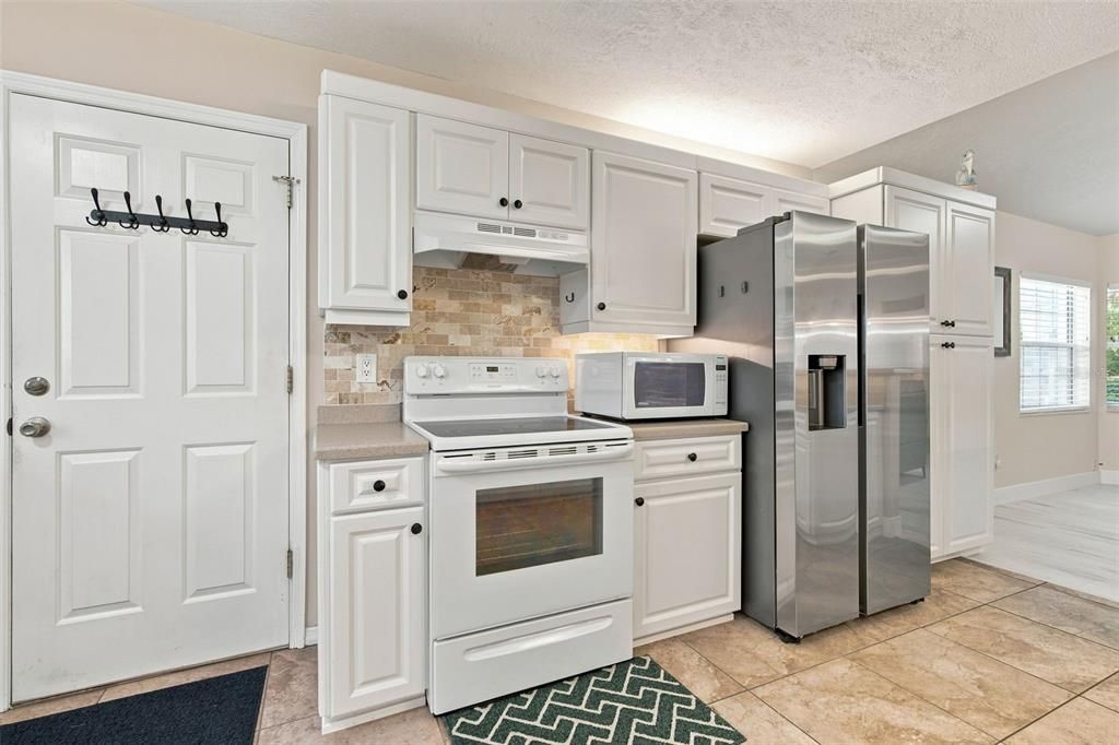 En Venta: $425,000 (3 camas, 2 baños, 1670 Pies cuadrados)
