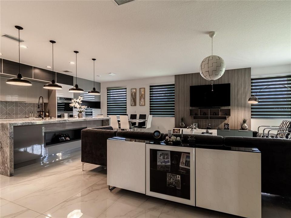 For Sale: $729,990 (7 beds, 5 baths, 4658 Square Feet)
