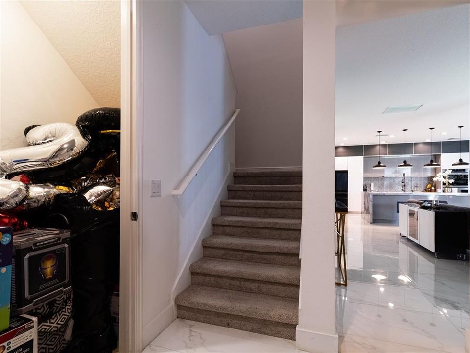 For Sale: $729,990 (7 beds, 5 baths, 4658 Square Feet)