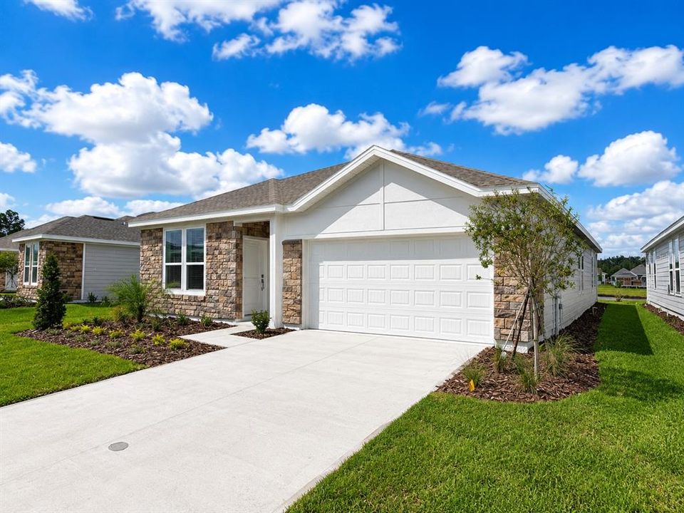 For Rent: $2,250 (3 beds, 2 baths, 1825 Square Feet)