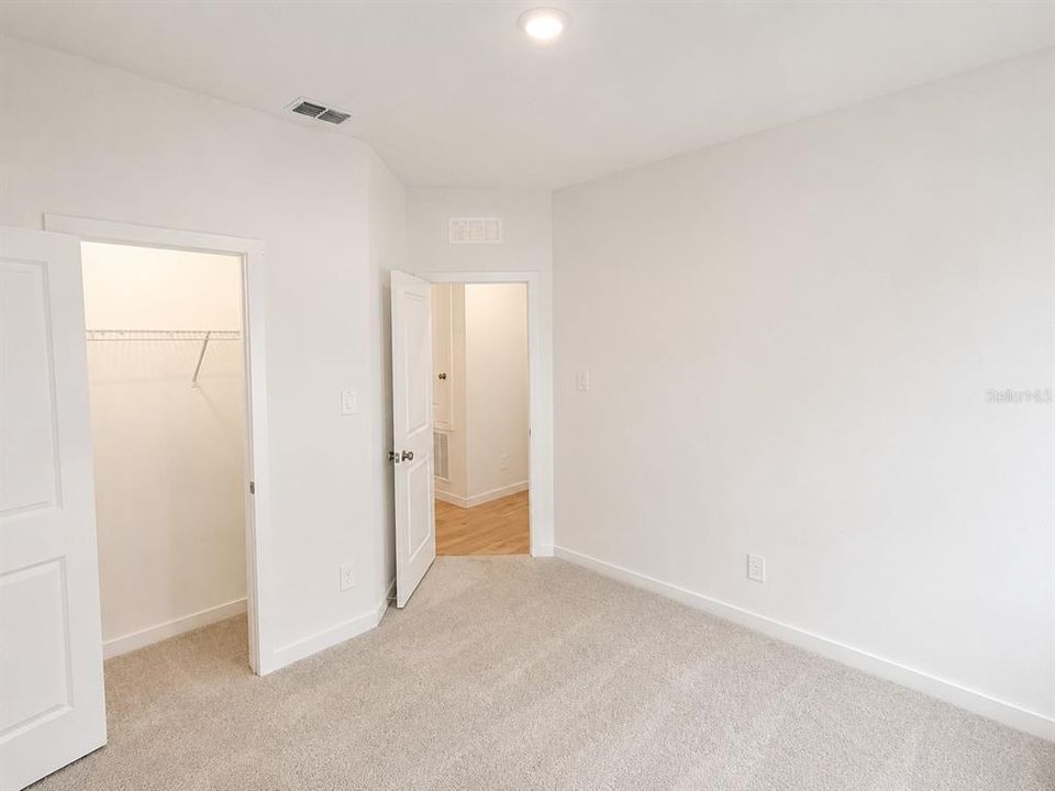 For Rent: $2,250 (3 beds, 2 baths, 1825 Square Feet)