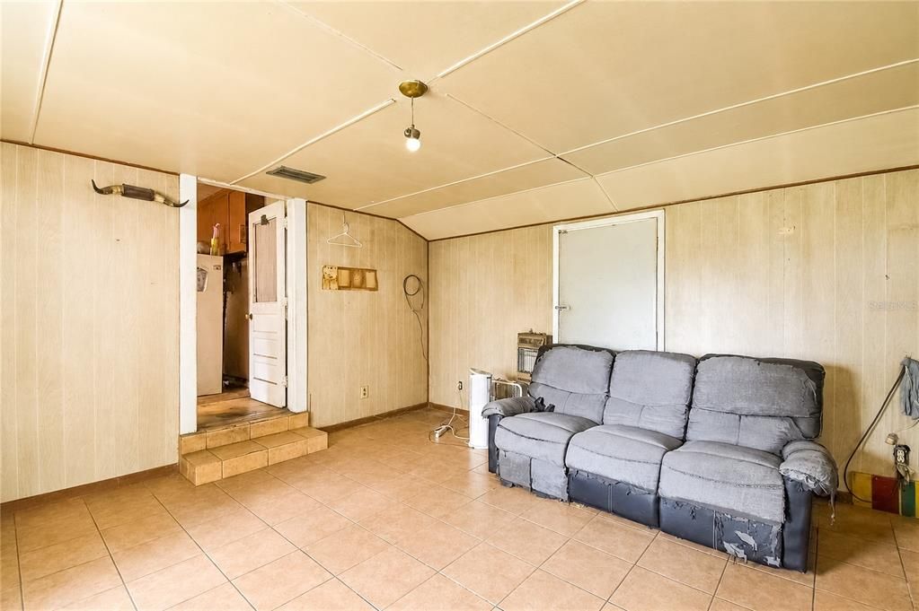 En Venta: $190,000 (3 camas, 2 baños, 1600 Pies cuadrados)