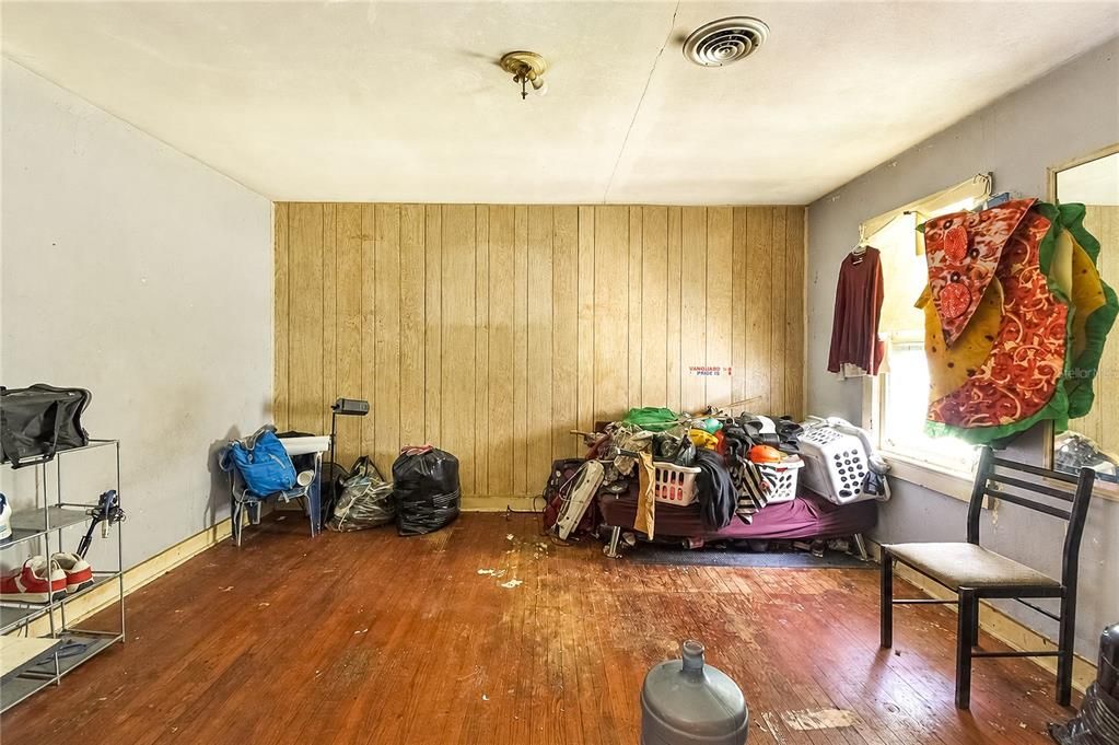 En Venta: $190,000 (3 camas, 2 baños, 1600 Pies cuadrados)