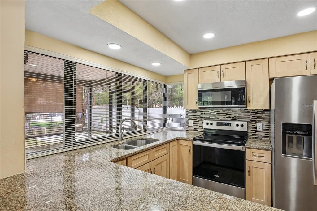 For Sale: $299,000 (3 beds, 2 baths, 1594 Square Feet)