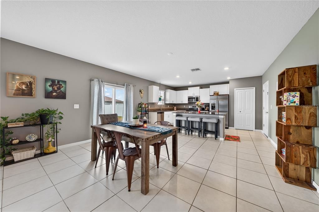 For Rent: $2,500 (4 beds, 2 baths, 2635 Square Feet)