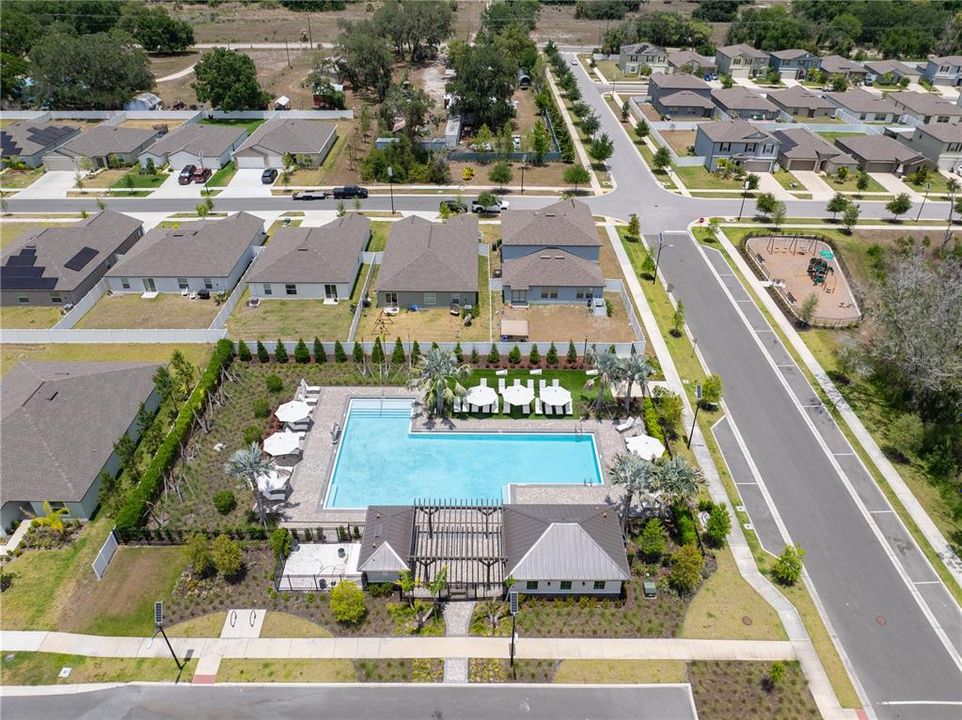 For Rent: $2,500 (4 beds, 2 baths, 2635 Square Feet)
