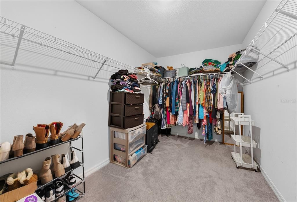 For Rent: $2,500 (4 beds, 2 baths, 2635 Square Feet)