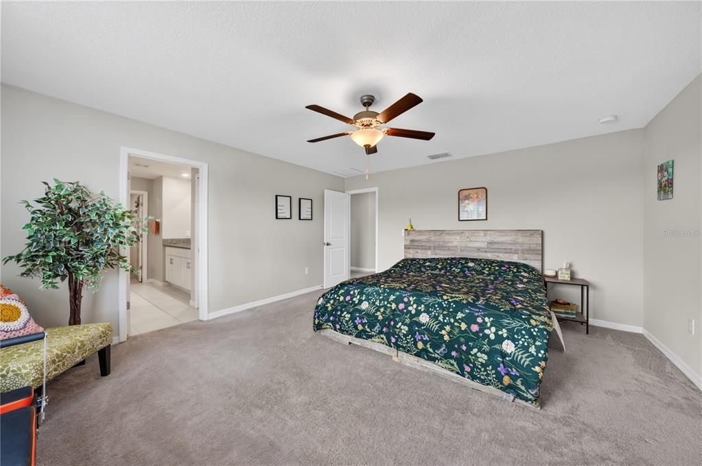 For Rent: $2,500 (4 beds, 2 baths, 2635 Square Feet)