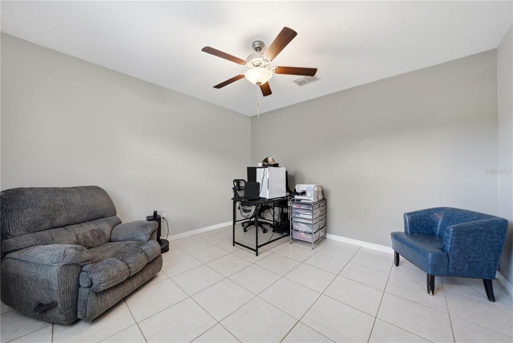 For Rent: $2,500 (4 beds, 2 baths, 2635 Square Feet)