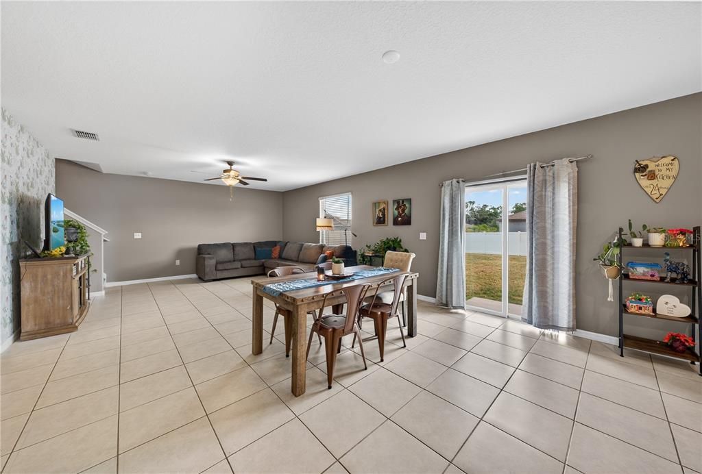 For Rent: $2,500 (4 beds, 2 baths, 2635 Square Feet)