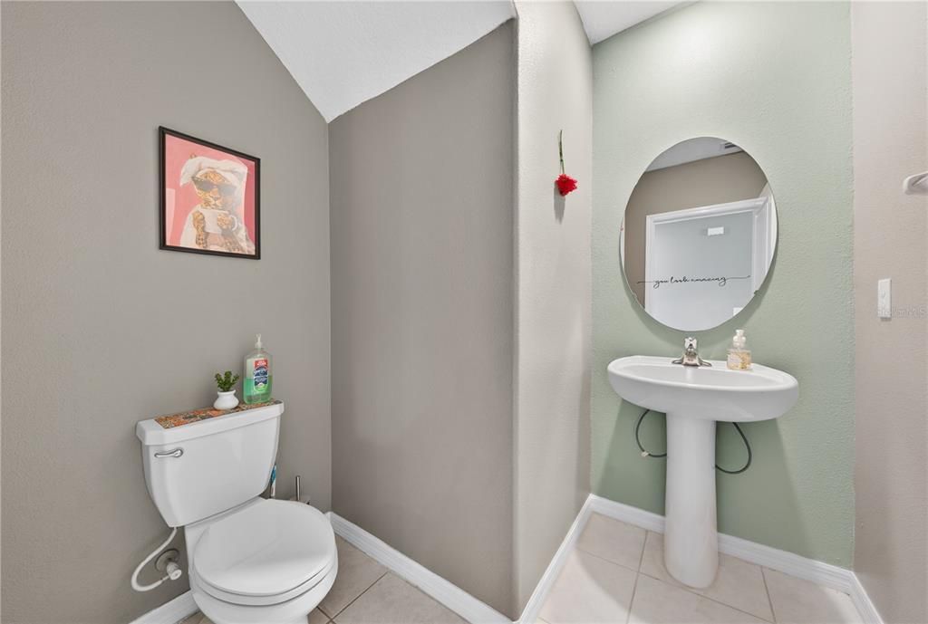 For Rent: $2,500 (4 beds, 2 baths, 2635 Square Feet)