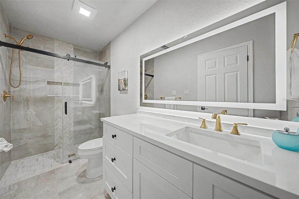 Active With Contract: $359,000 (2 beds, 2 baths, 1309 Square Feet)