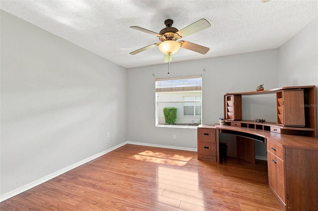 For Sale: $285,000 (3 beds, 2 baths, 1603 Square Feet)