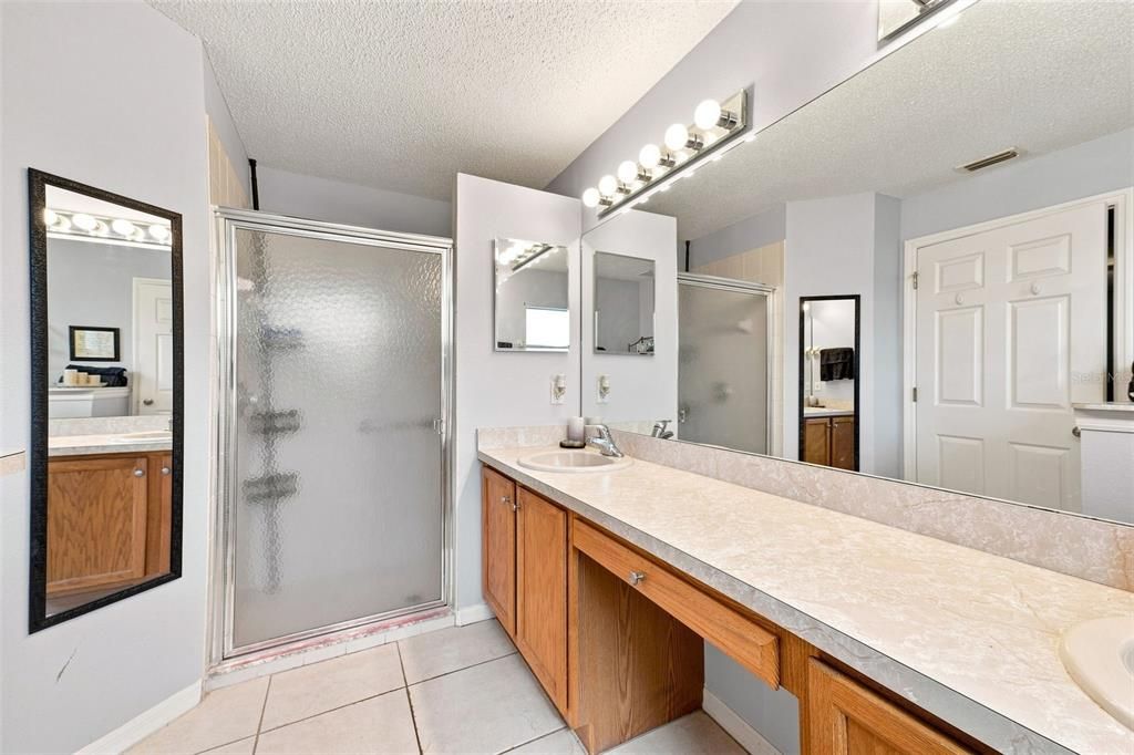 For Sale: $285,000 (3 beds, 2 baths, 1603 Square Feet)