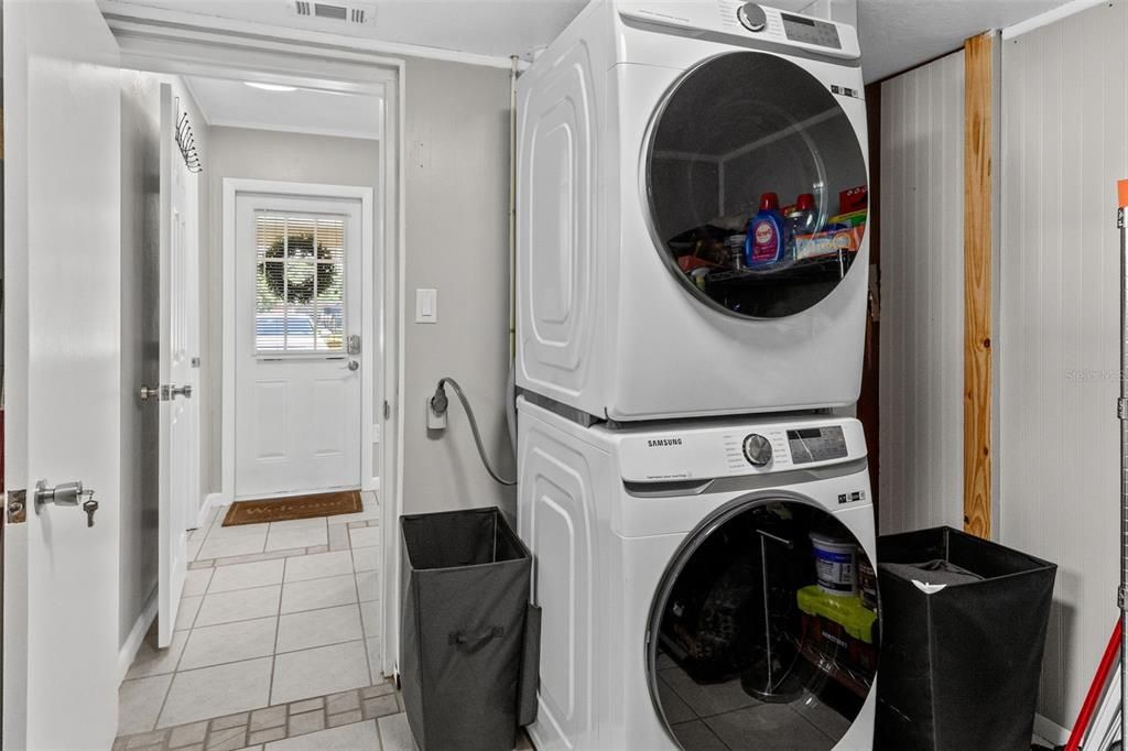 En Venta: $360,000 (3 camas, 2 baños, 1440 Pies cuadrados)