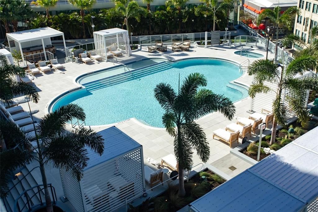 For Rent: $7,800 (2 beds, 2 baths, 1311 Square Feet)