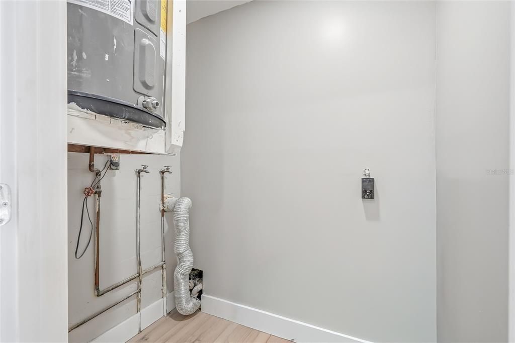 En Venta: $389,900 (3 camas, 2 baños, 1224 Pies cuadrados)