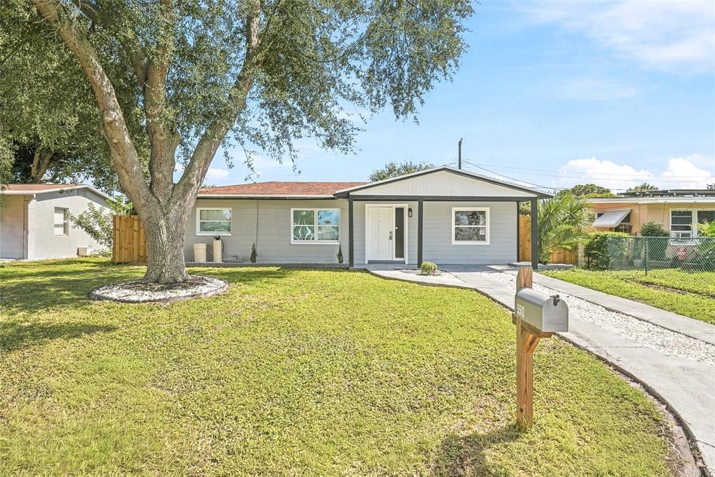 En Venta: $389,900 (3 camas, 2 baños, 1224 Pies cuadrados)