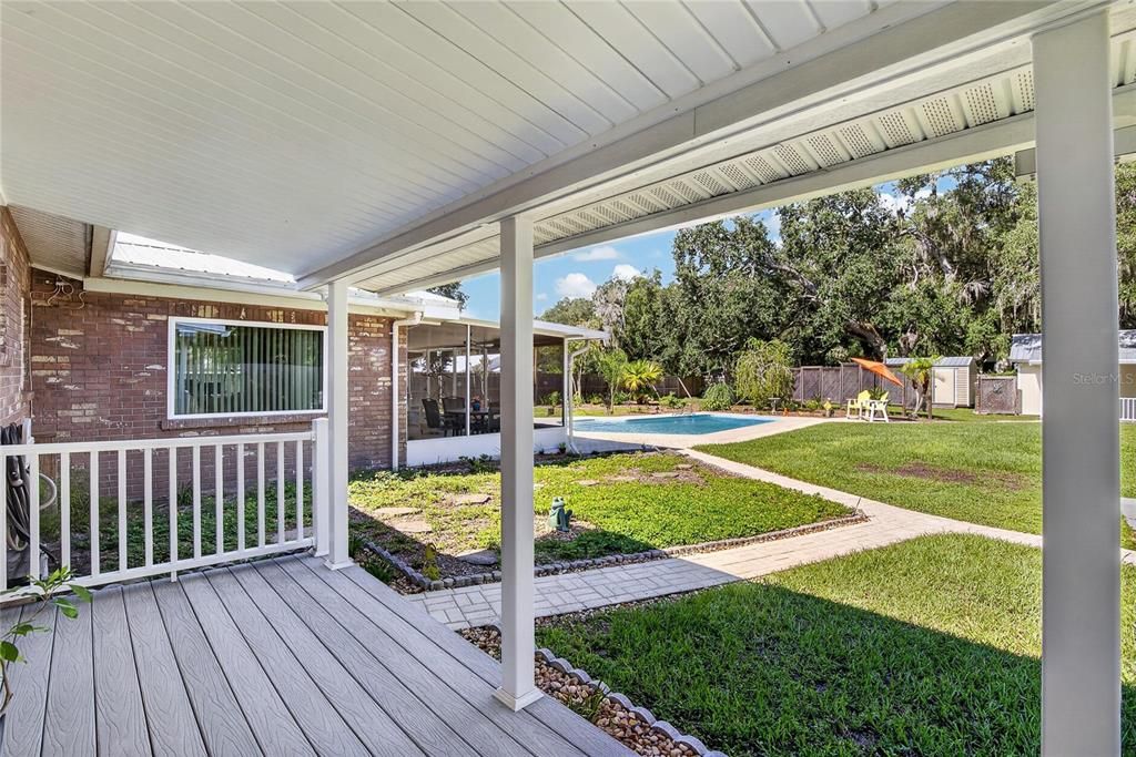 For Sale: $375,000 (3 beds, 2 baths, 1428 Square Feet)