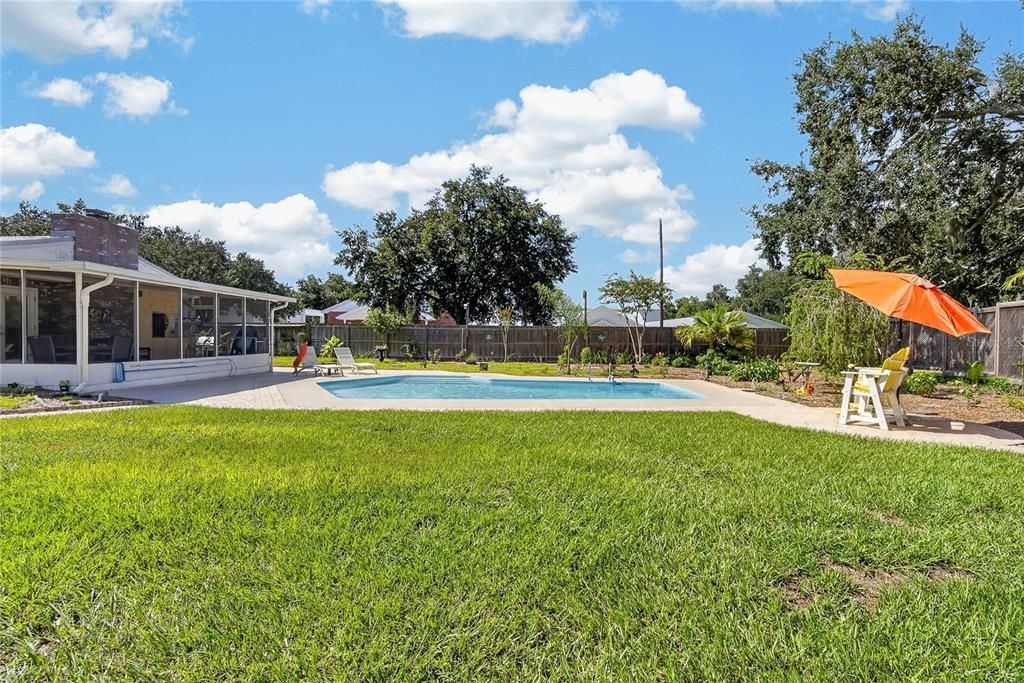 For Sale: $375,000 (3 beds, 2 baths, 1428 Square Feet)