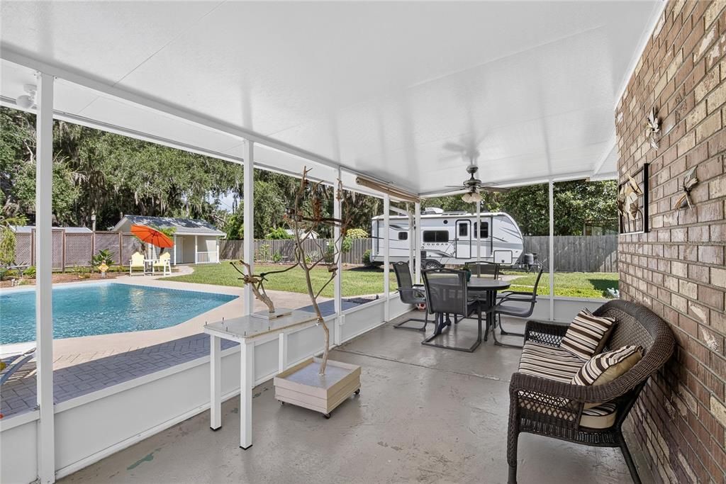 For Sale: $375,000 (3 beds, 2 baths, 1428 Square Feet)