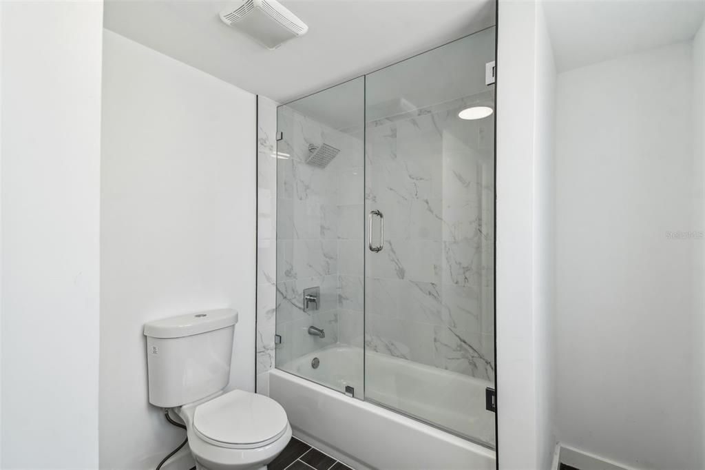 For Sale: $650,000 (6 beds, 0 baths, 2127 Square Feet)