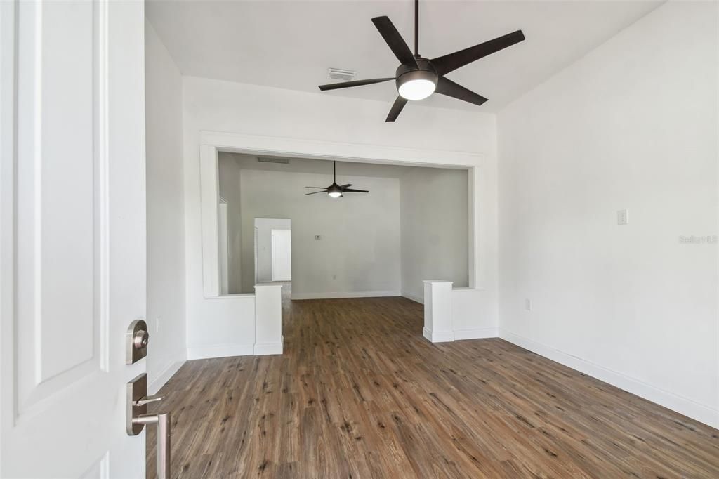 For Sale: $650,000 (6 beds, 0 baths, 2127 Square Feet)