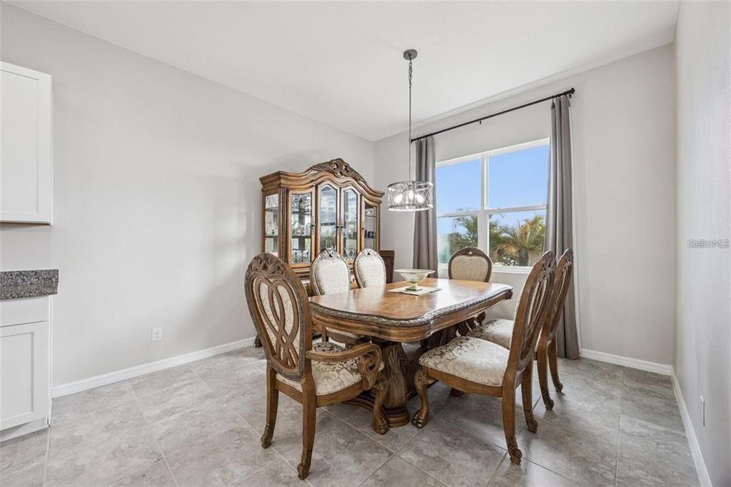 For Sale: $485,000 (4 beds, 3 baths, 2963 Square Feet)