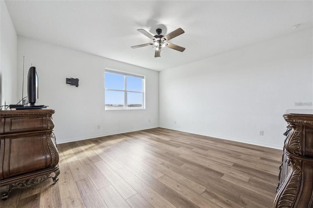 For Sale: $485,000 (4 beds, 3 baths, 2963 Square Feet)