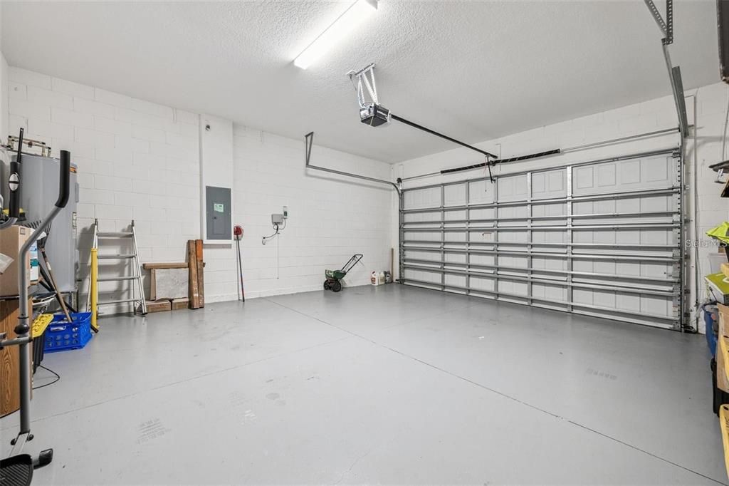 For Sale: $485,000 (4 beds, 3 baths, 2963 Square Feet)
