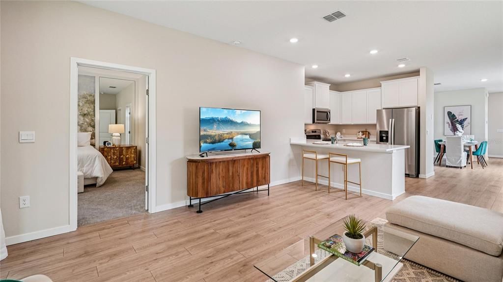 For Sale: $248,990 (3 beds, 2 baths, 1504 Square Feet)