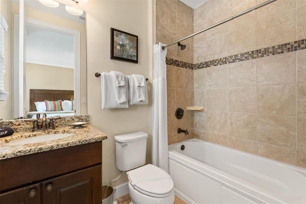 For Sale: $925,000 (5 beds, 5 baths, 3326 Square Feet)
