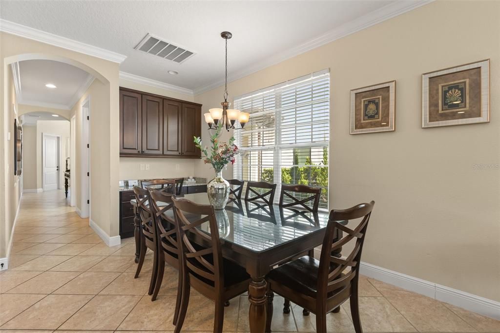 For Sale: $925,000 (5 beds, 5 baths, 3326 Square Feet)