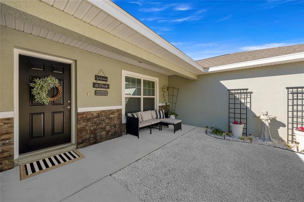 For Sale: $279,900 (3 beds, 2 baths, 1667 Square Feet)
