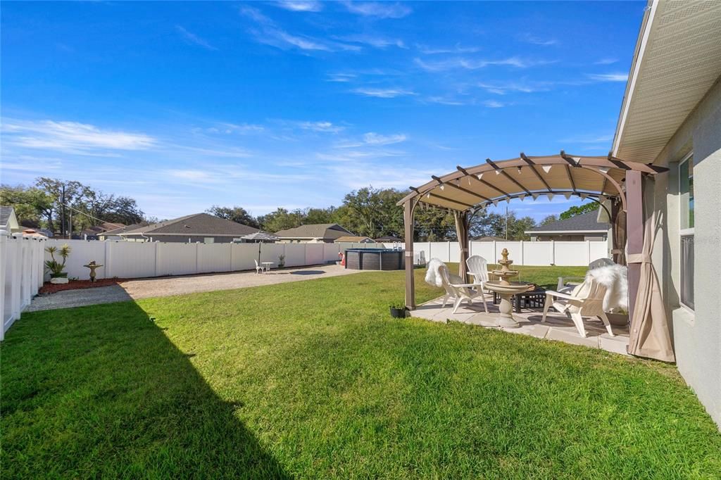 For Sale: $279,900 (3 beds, 2 baths, 1667 Square Feet)