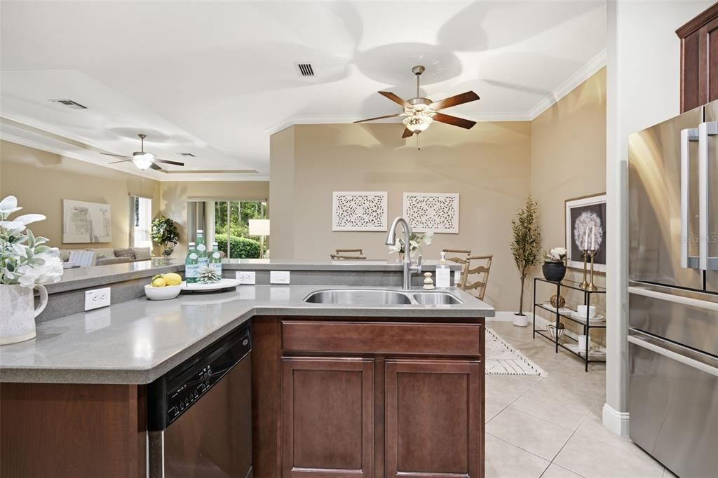 For Sale: $430,000 (3 beds, 2 baths, 1888 Square Feet)