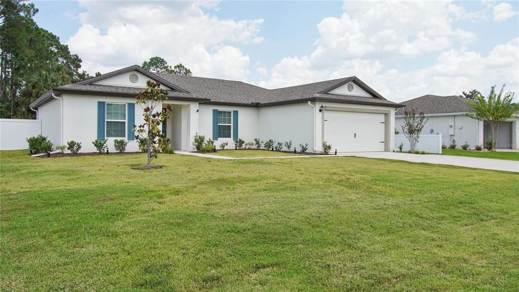 For Sale: $359,900 (3 beds, 2 baths, 1463 Square Feet)
