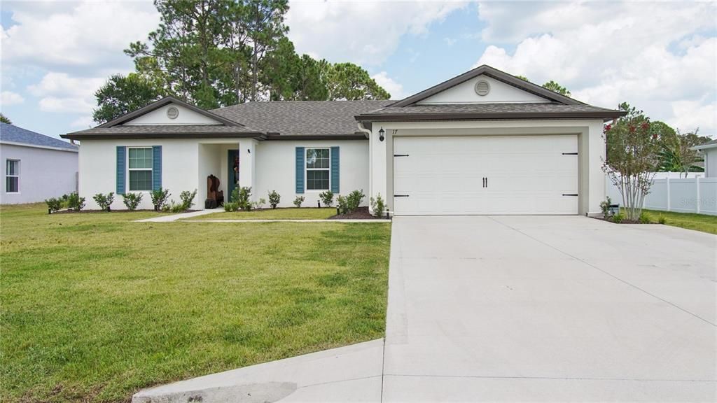 For Sale: $359,900 (3 beds, 2 baths, 1463 Square Feet)