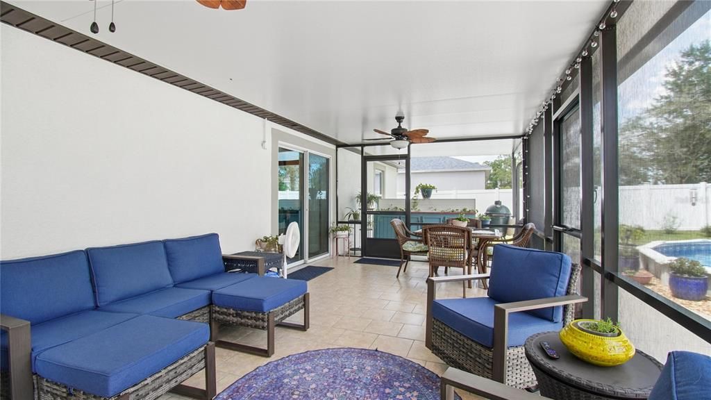 For Sale: $359,900 (3 beds, 2 baths, 1463 Square Feet)
