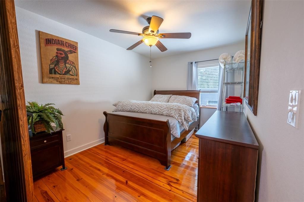 For Sale: $1,088,000 (3 beds, 2 baths, 2517 Square Feet)