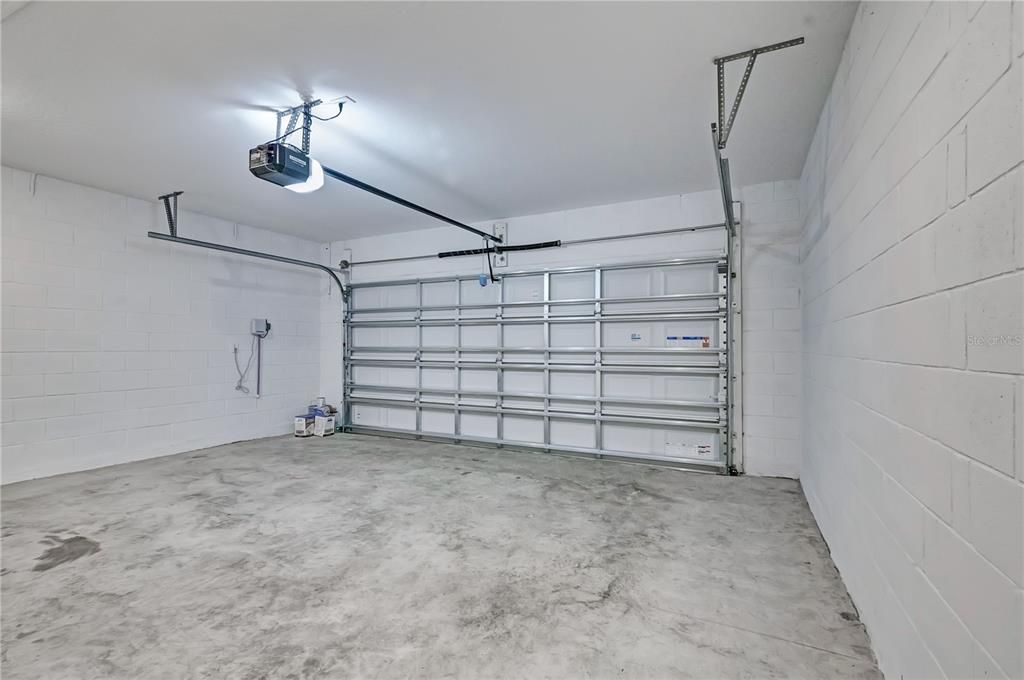 В аренду: $2,000 (3 спален, 2 ванн, 1457 Квадратных фут)