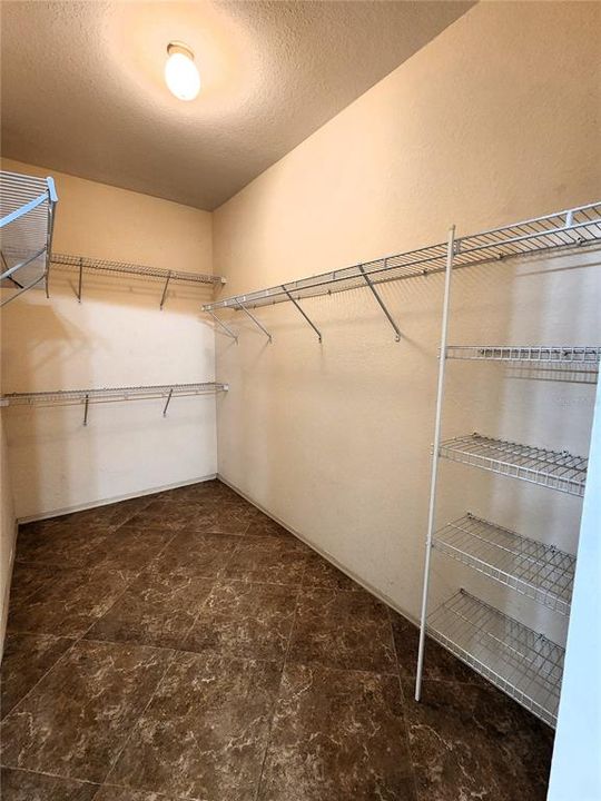 For Rent: $2,200 (2 beds, 2 baths, 1368 Square Feet)