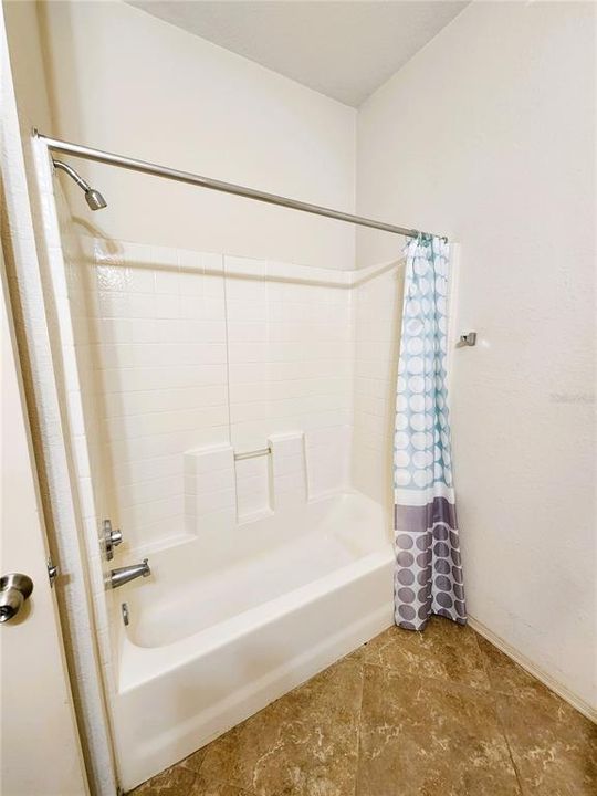 For Rent: $2,200 (2 beds, 2 baths, 1368 Square Feet)