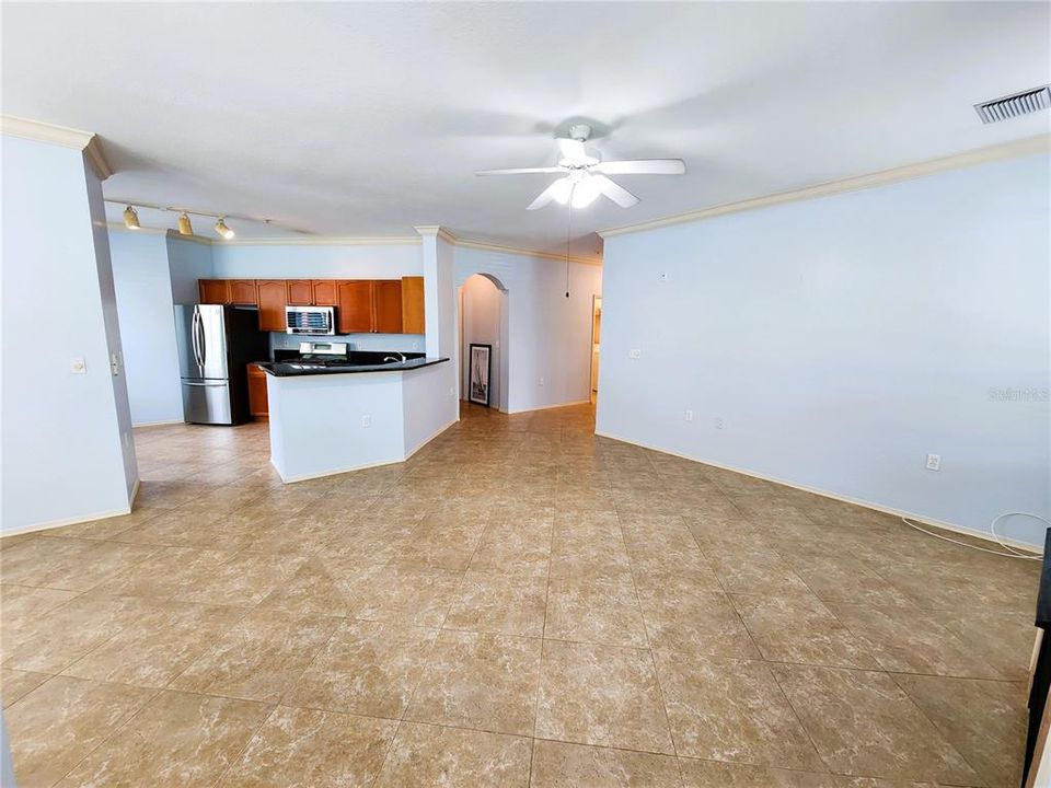For Rent: $2,200 (2 beds, 2 baths, 1368 Square Feet)