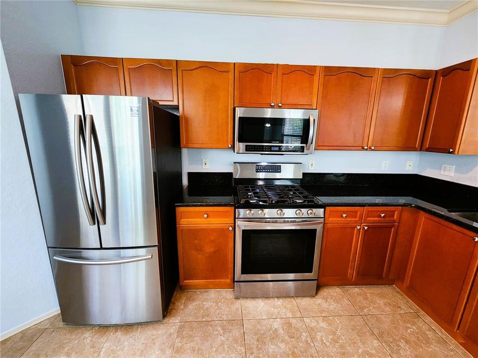 For Rent: $2,200 (2 beds, 2 baths, 1368 Square Feet)